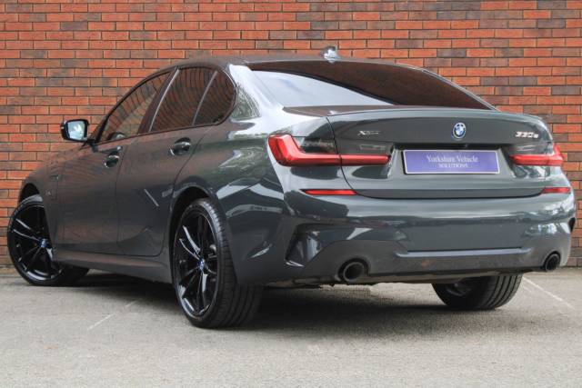 2021 BMW 3 Series 2.0 330e 12kWh M Sport Pro Edition Auto xDrive Euro 6 (s/s) 4dr