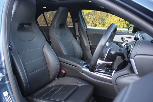 2019 Mercedes-Benz A Class 2.0 A35 AMG (Premium Plus) SpdS DCT 4MATIC Euro 6 (s/s) 5dr