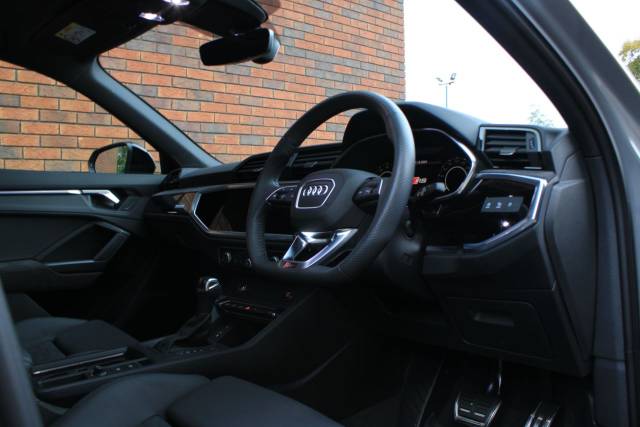2022 Audi RS Q3 2.5 TFSI Audi Sport Edition Sportback S Tronic quattro Euro 6 (s/s) 5dr