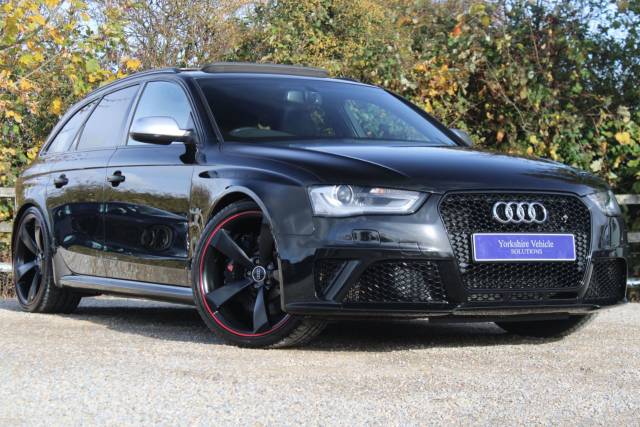 Audi RS4 Avant 4.2 FSI V8 S Tronic quattro Euro 5 5dr Estate Petrol Black