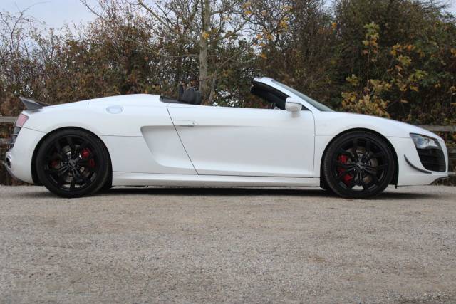 2011 Audi R8 5.2 FSI V10 Spyder R Tronic quattro Euro 5 2dr