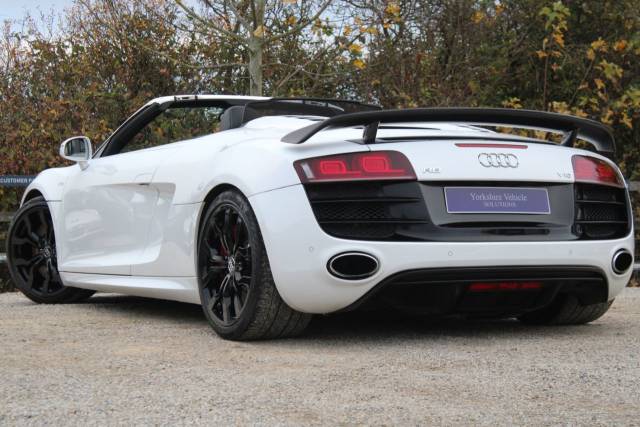 2011 Audi R8 5.2 FSI V10 Spyder R Tronic quattro Euro 5 2dr