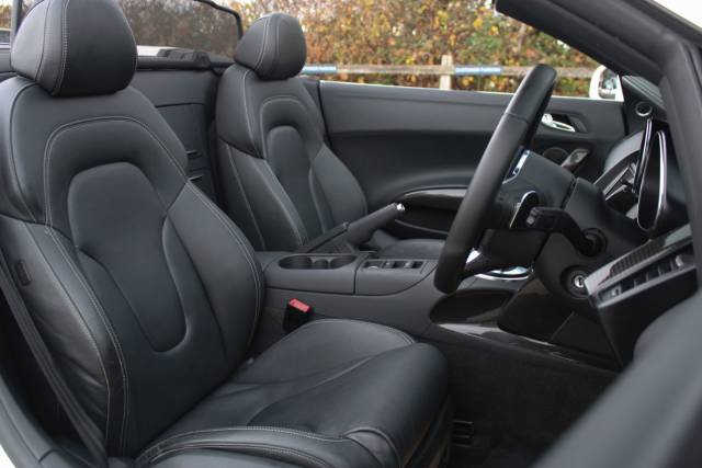 2011 Audi R8 5.2 FSI V10 Spyder R Tronic quattro Euro 5 2dr