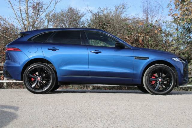2022 Jaguar F-Pace 2.0 P250i R-Dynamic Black Auto AWD Euro 6 (s/s) 5dr