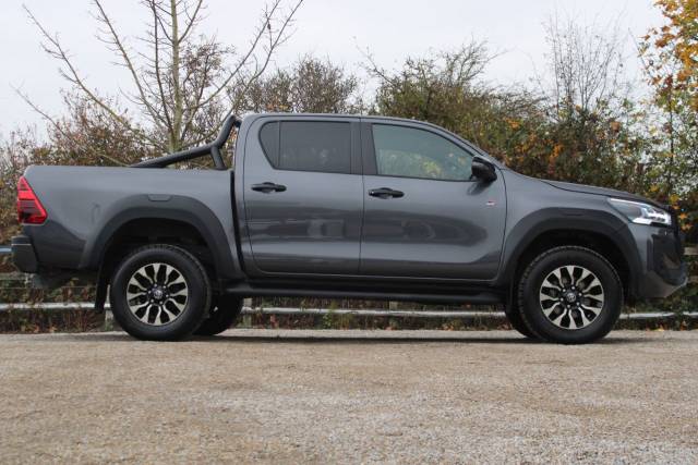 2023 Toyota Hilux 2.8 D-4D GR SPORT Auto 4WD Euro 6 (s/s) 4dr