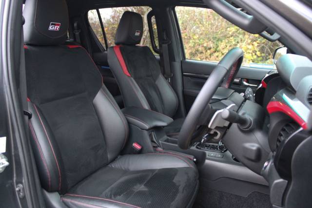 2023 Toyota Hilux 2.8 D-4D GR SPORT Auto 4WD Euro 6 (s/s) 4dr