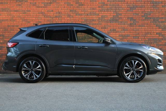 2022 Ford Kuga 2.5 EcoBoost Duratec 14.4kWh ST-Line X CVT Euro 6 (s/s) 5dr