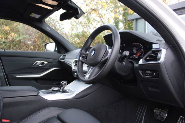 2020 BMW 3 Series 2.0 320d MHT M Sport Touring Auto Euro 6 (s/s) 5dr