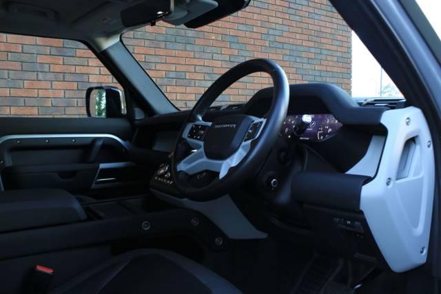 2020 Land Rover Defender 110 2.0 SD4 SE Auto 4WD Euro 6 (s/s) 5dr