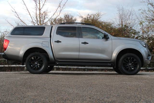 2018 Nissan Navara 2.3 dCi N-Guard Auto 4WD Euro 6 4dr