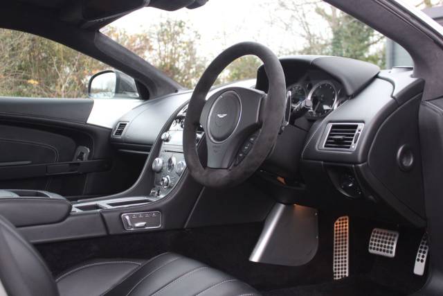 2013 Aston Martin DB9 6.0 V12 T-TronicII Euro 5 2dr