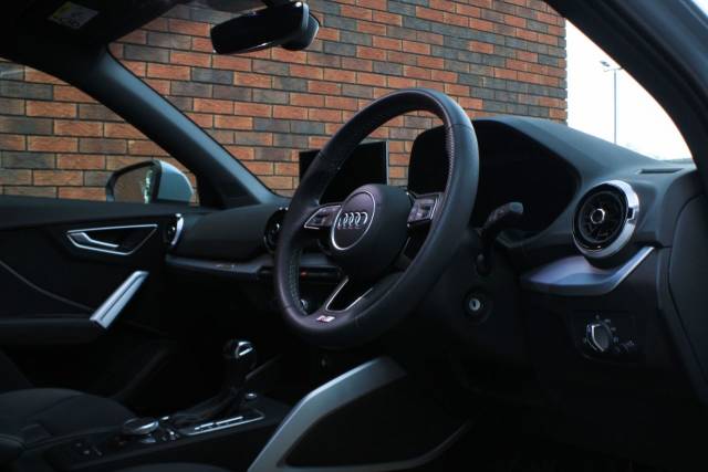2022 Audi Q2 1.5 TFSI CoD 35 S line S Tronic Euro 6 (s/s) 5dr