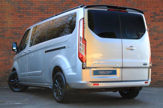 2019 Ford Transit Custom 2.0 320 EcoBlue Kombi L2 H1 Euro 6 (s/s) 5dr (9 Seat)