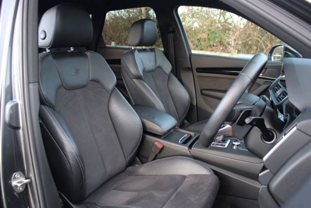 2019 Audi Q5 2.0 TDI 40 Black Edition S Tronic quattro Euro 6 (s/s) 5dr