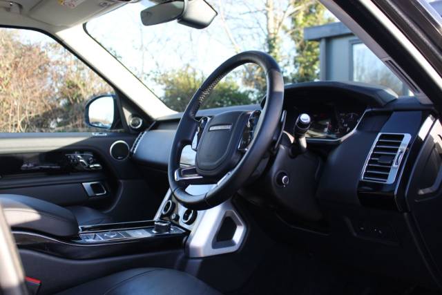 2018 Land Rover Range Rover 4.4 SD V8 Vogue Auto 4WD Euro 6 (s/s) 5dr