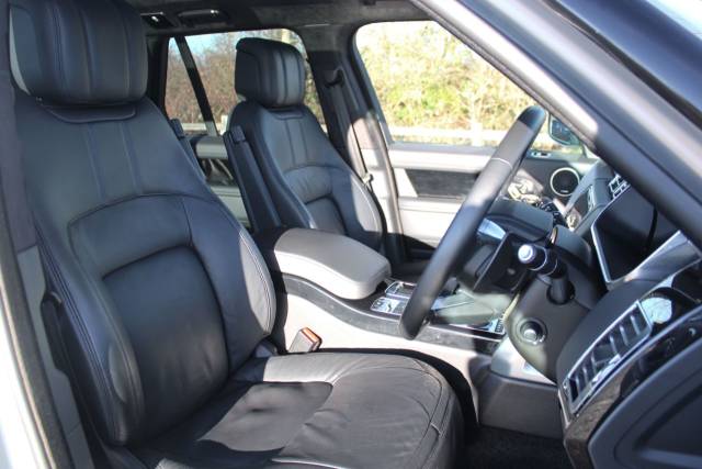 2019 Land Rover Range Rover 3.0 SDV6 Vogue SE 4dr Auto