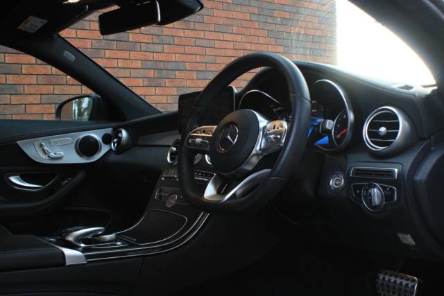 2019 Mercedes-Benz C Class 2.0 C300d AMG Line (Premium) G-Tronic+ Euro 6 (s/s) 2dr