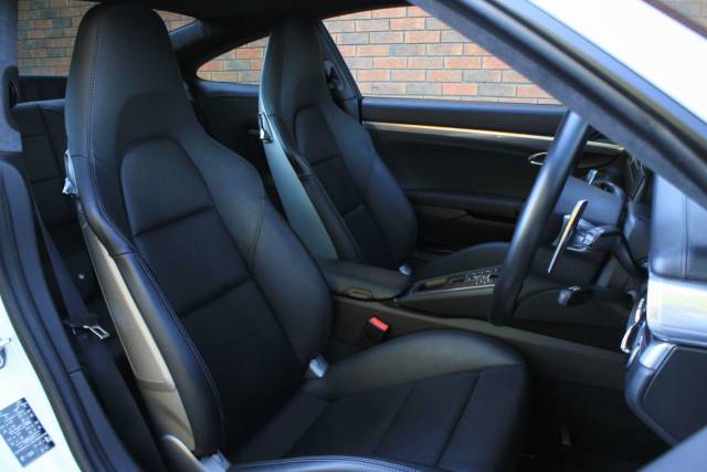 2015 Porsche 911 3.8T 991 Turbo PDK 4WD Euro 6 2dr