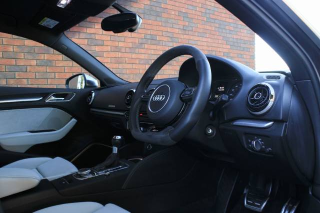 2015 Audi RS3 2.5 TFSI Sportback S Tronic quattro Euro 6 (s/s) 5dr