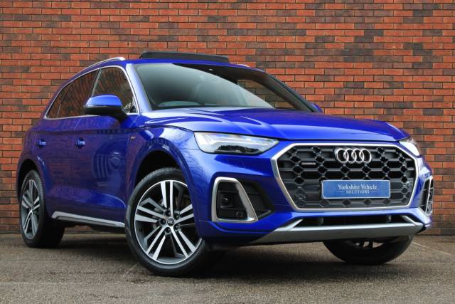 Audi Q5 2.0 TDI 40 S line S Tronic quattro Euro 6 (s/s) 5dr Four Wheel Drive Diesel Blue