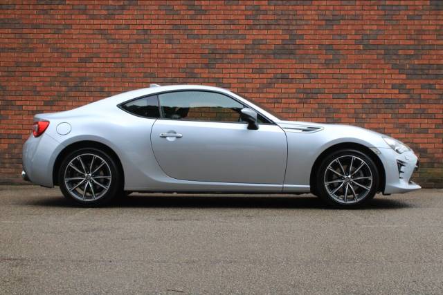 2017 Toyota Gt86 2.0 Boxer D-4S Pro Euro 6 2dr