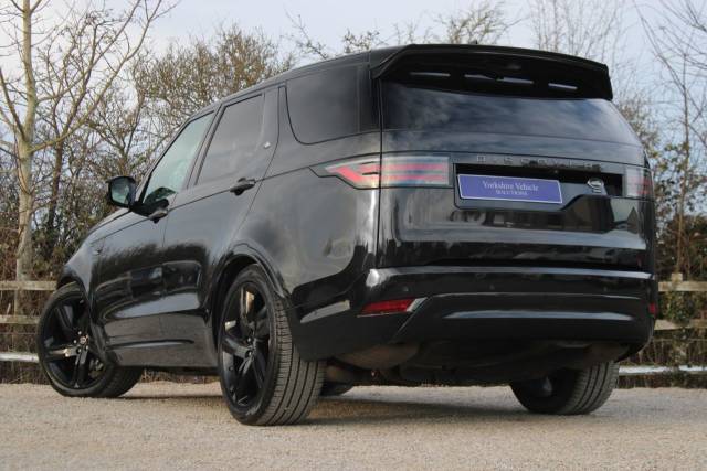 2021 Land Rover Discovery 3.0 D300 MHEV R-Dynamic SE Auto 4WD Euro 6 (s/s) 5dr