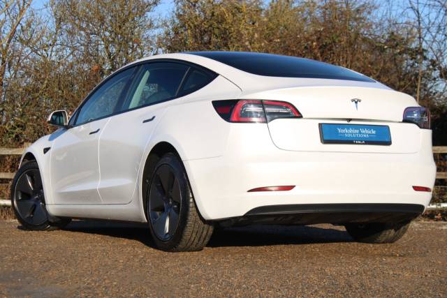 2021 Tesla Model 3 Standard Range Plus Auto RWD 4dr