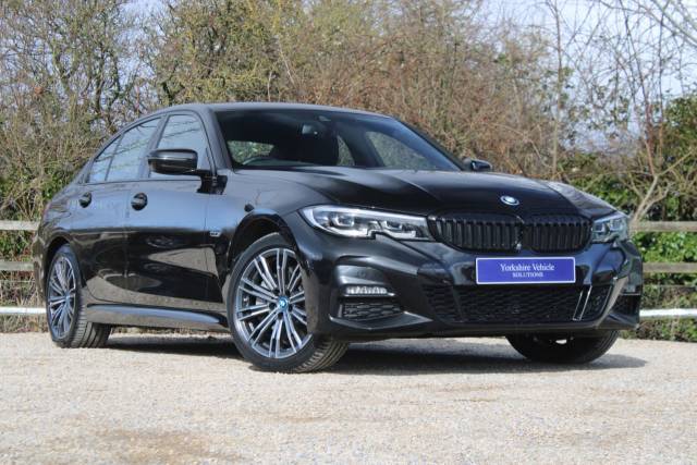 BMW 3 Series 2.0 330e 12kWh M Sport Auto Euro 6 (s/s) 4dr Saloon Petrol / Electric Hybrid Black