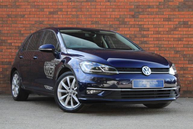 Volkswagen Golf 1.5 TSI EVO GT Edition Euro 6 (s/s) 5dr Hatchback Petrol Blue