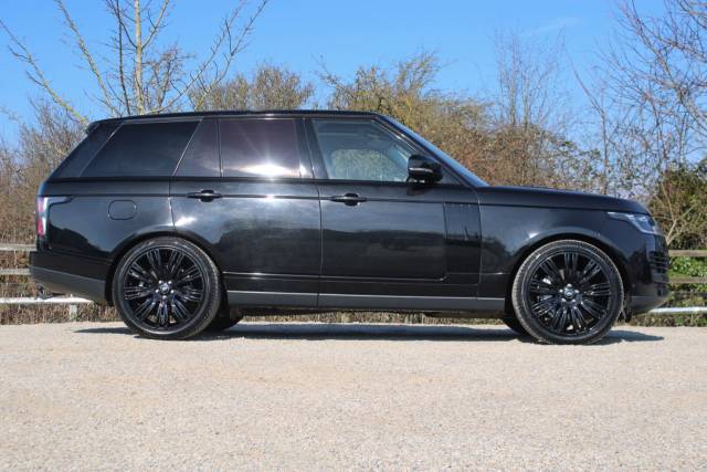 2021 Land Rover Range Rover 3.0 D300 MHEV Westminster Black Auto 4WD Euro 6 (s/s) 5dr