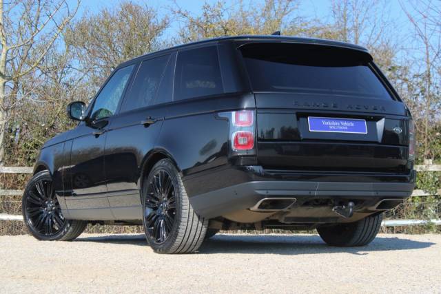 2021 Land Rover Range Rover 3.0 D300 MHEV Westminster Black Auto 4WD Euro 6 (s/s) 5dr