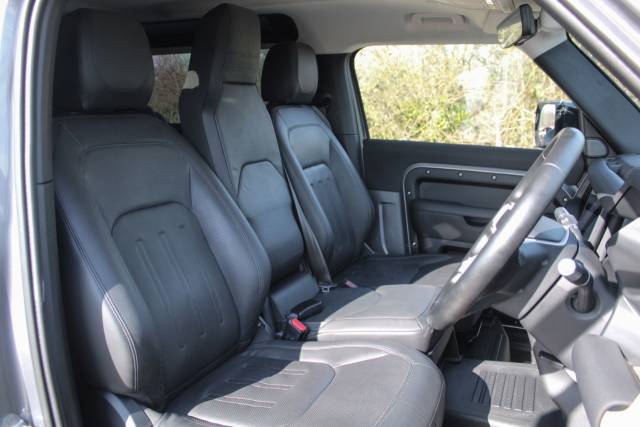 2021 Land Rover Defender 90 3.0 D200 MHEV S Auto 4WD Euro 6 (s/s) 3dr