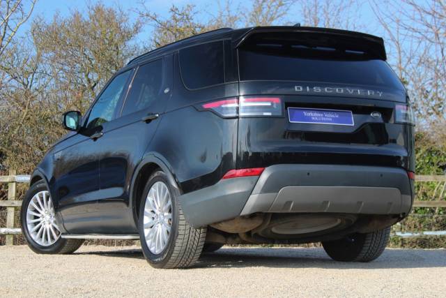 2017 Land Rover Discovery 3.0 TD V6 SE Auto 4WD Euro 6 (s/s) 5dr