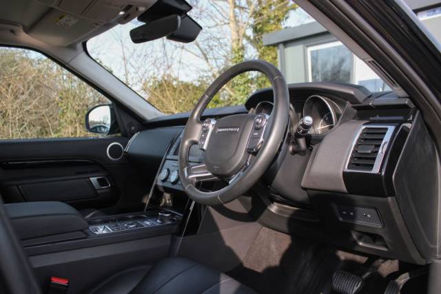 2017 Land Rover Discovery 3.0 TD V6 SE Auto 4WD Euro 6 (s/s) 5dr