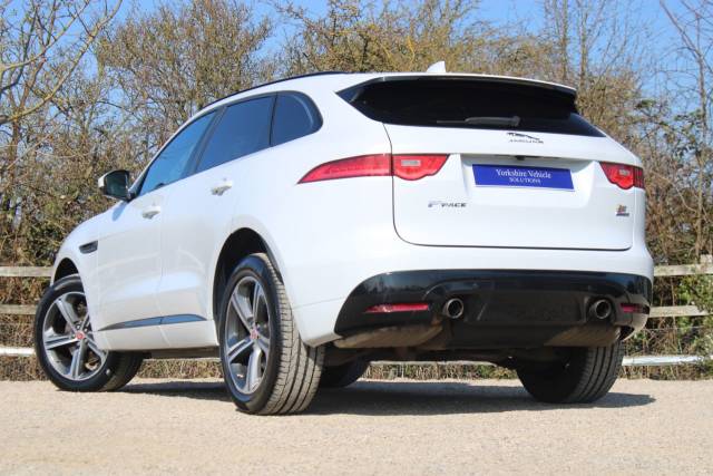 2017 Jaguar F-Pace 3.0 V6 S Auto AWD Euro 6 (s/s) 5dr