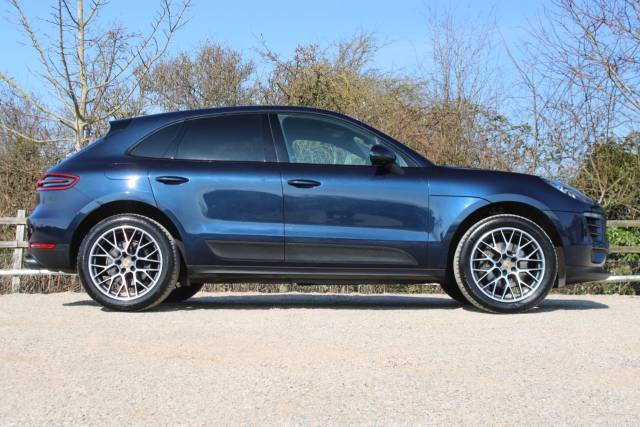 2018 Porsche Macan 2.0T PDK 4WD Euro 6 (s/s) 5dr