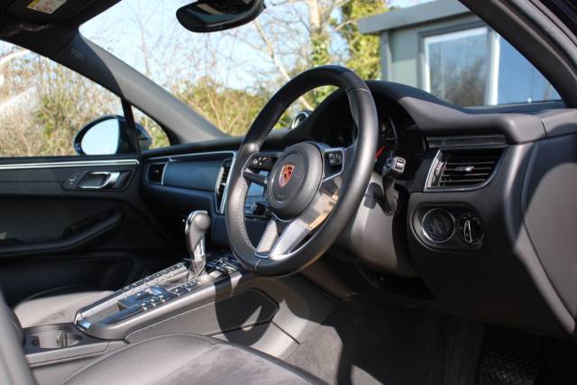 2018 Porsche Macan 2.0T PDK 4WD Euro 6 (s/s) 5dr
