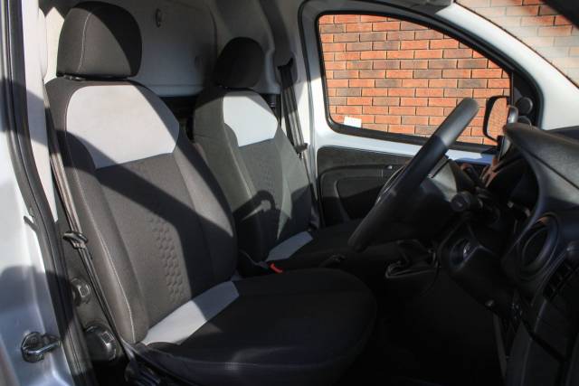 2021 Fiat Fiorino 1.3 MultiJetII Tecnico Euro 6 (s/s) 5dr