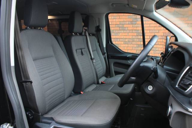 2021 Ford Tourneo Custom 2.0 320 EcoBlue Titanium Auto L1 Euro 6 (s/s) 5dr