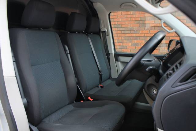 2019 Volkswagen Transporter 2.0 TDI T28 Highline FWD SWB Euro 6 (s/s) 5dr