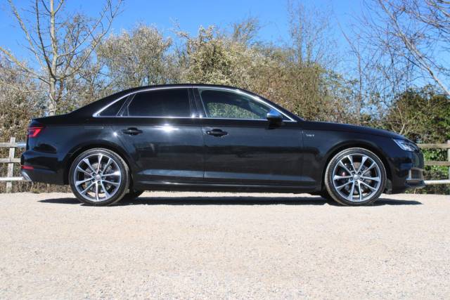 2017 Audi S4 3.0 TFSI V6 Tiptronic quattro Euro 6 (s/s) 4dr