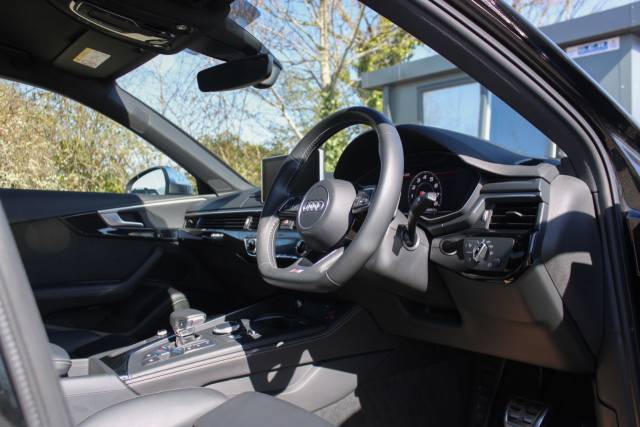 2017 Audi S4 3.0 TFSI V6 Tiptronic quattro Euro 6 (s/s) 4dr