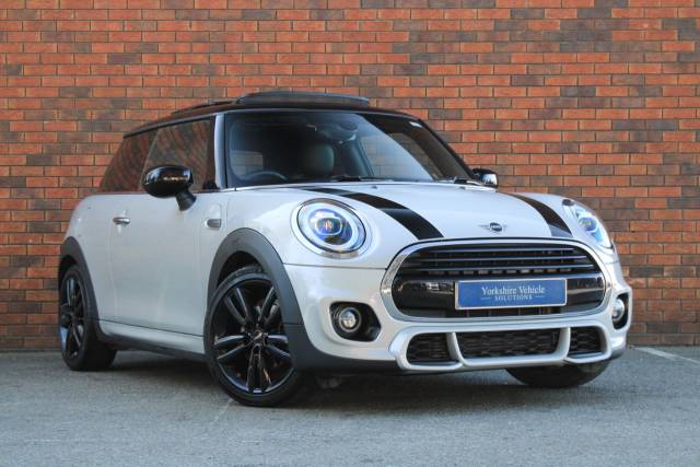 Mini Hatchback 1.5 Cooper Sport Euro 6 (s/s) 3dr Hatchback Petrol Silver