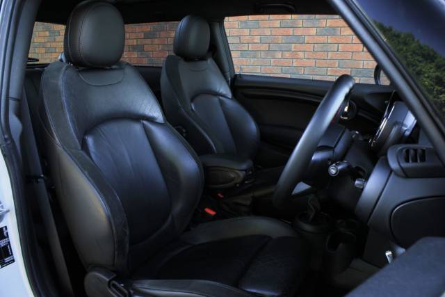 2019 Mini Hatchback 1.5 Cooper Sport Euro 6 (s/s) 3dr