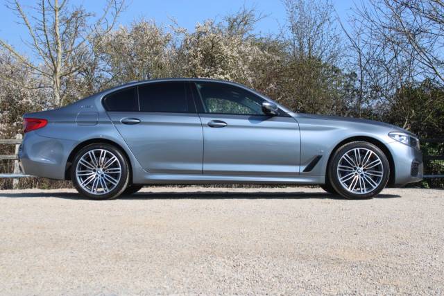 2018 BMW 5 Series 2.0 530e 9.2kWh M Sport Auto Euro 6 (s/s) 4dr