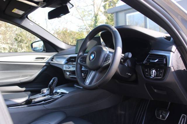 2018 BMW 5 Series 2.0 530e 9.2kWh M Sport Auto Euro 6 (s/s) 4dr