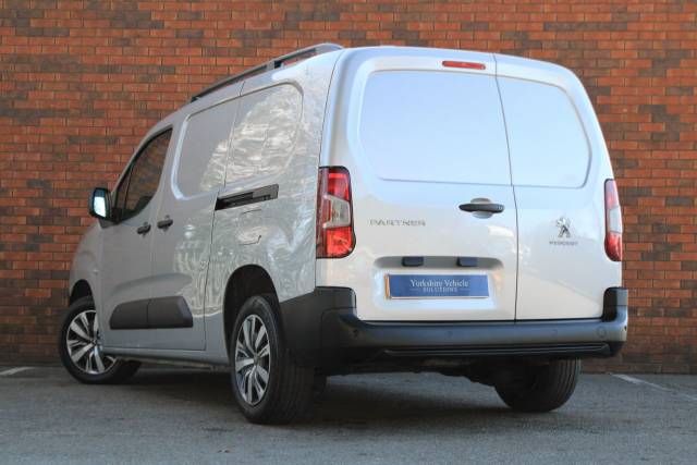 2021 Peugeot Partner 1.5 BlueHDi 950 Professional Long Panel Van LWB Euro 6 6dr