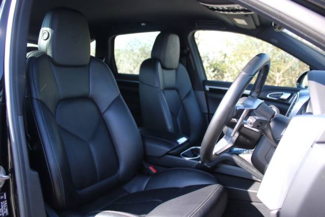 2017 Porsche Cayenne 3.0 TD V6 Platinum Edition Diesel Tiptronic S