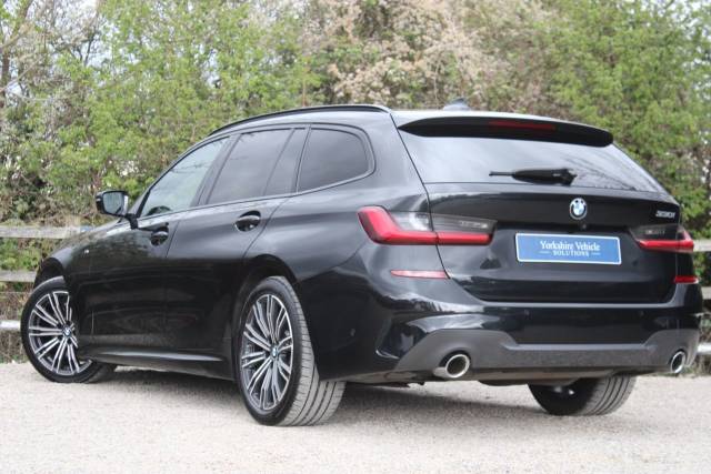 2020 BMW 3 Series 330i 2.0 M Sport Touring Auto