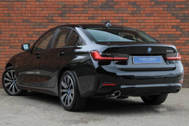2022 BMW 3 Series 2.0 330e SE Pro 4dr Step Auto